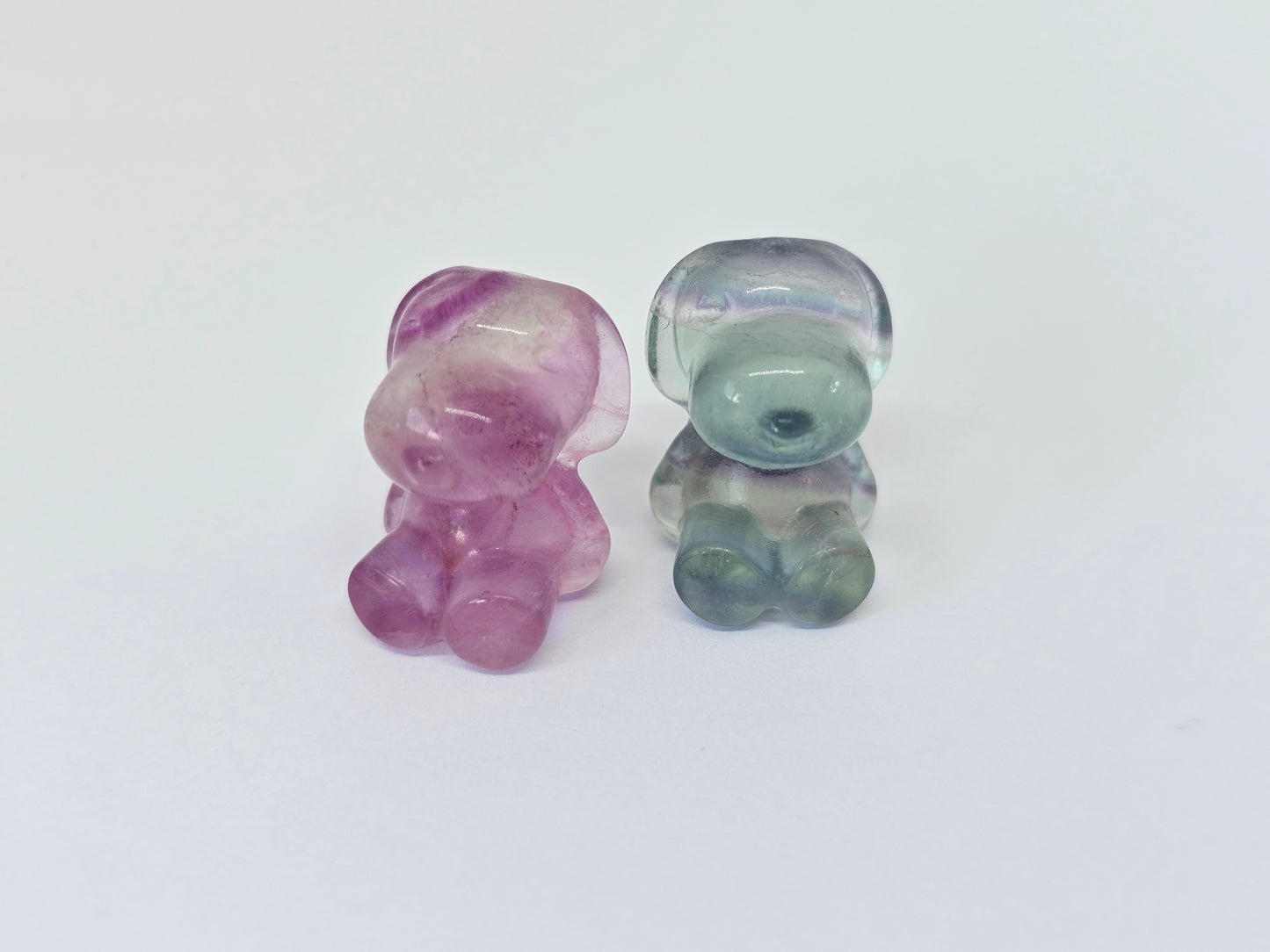 Mini Fluorite Snoppy Carving