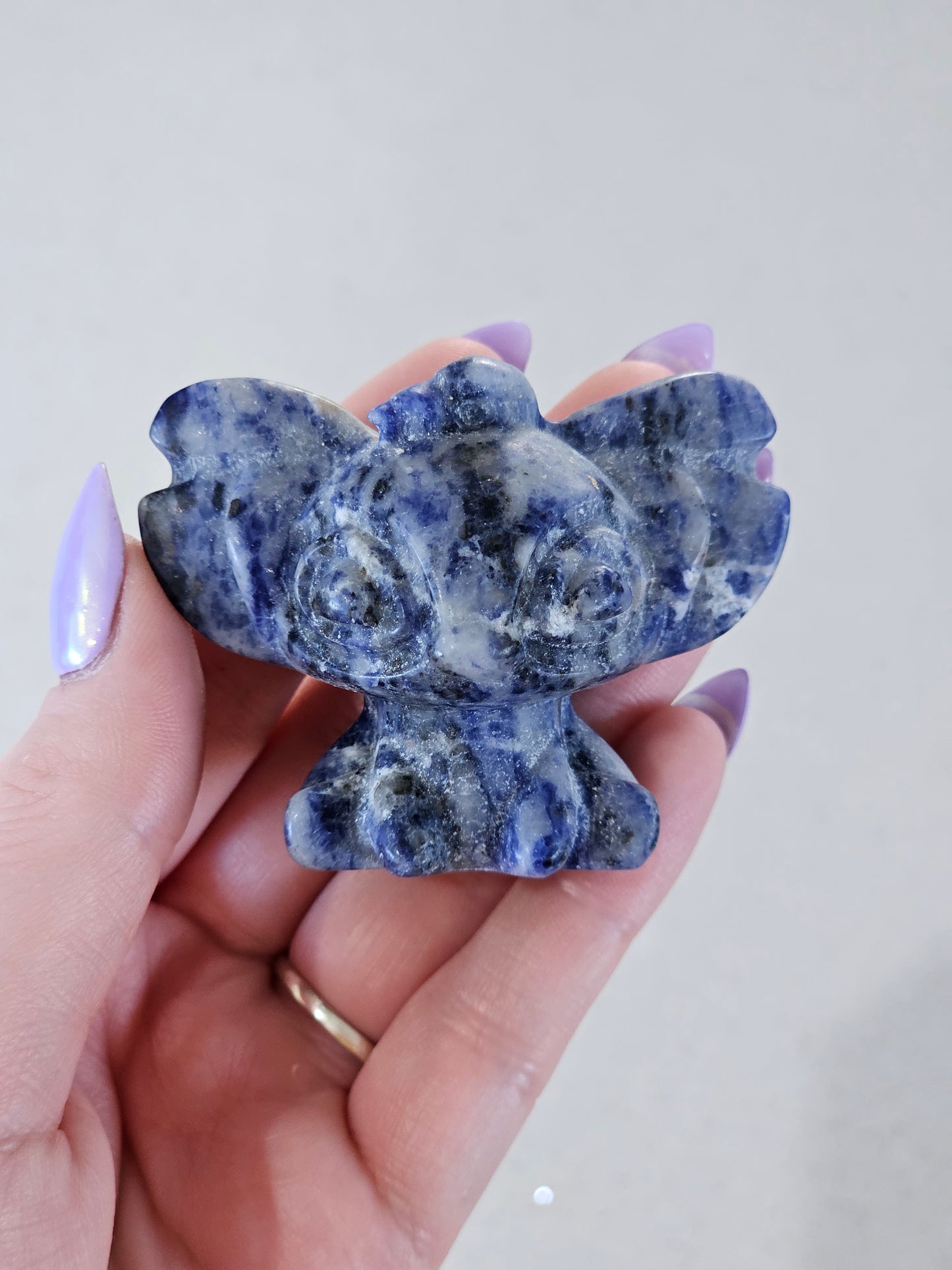 Sodalite Stitch Carving
