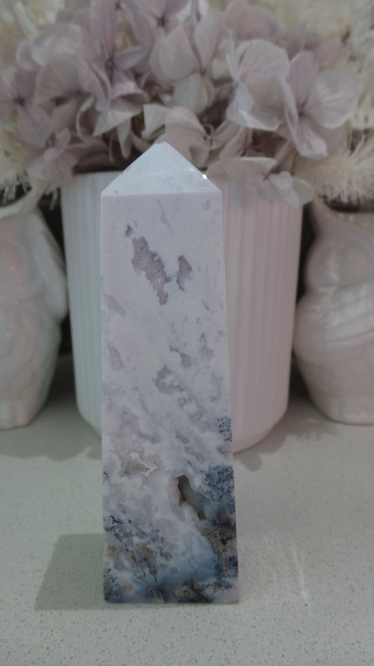 Dendritic Agate Tower